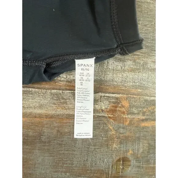 Spanx Bra Size XL Low Impact Wireless Sports Bra Black NEW Removable Cups - Picture 5 of 7